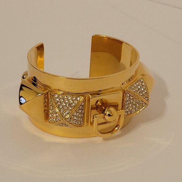 JUICY COUTURE Women's Collier De Cuff Pave Pyramid Crystal Metal Bracelet Bangle - Picture 3 of 5